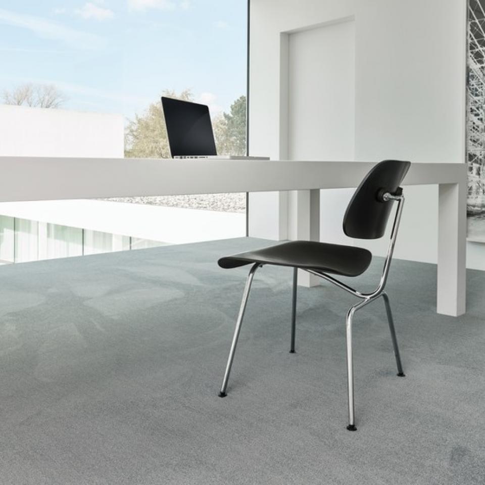 smartstrand tapijt grijs met bureau