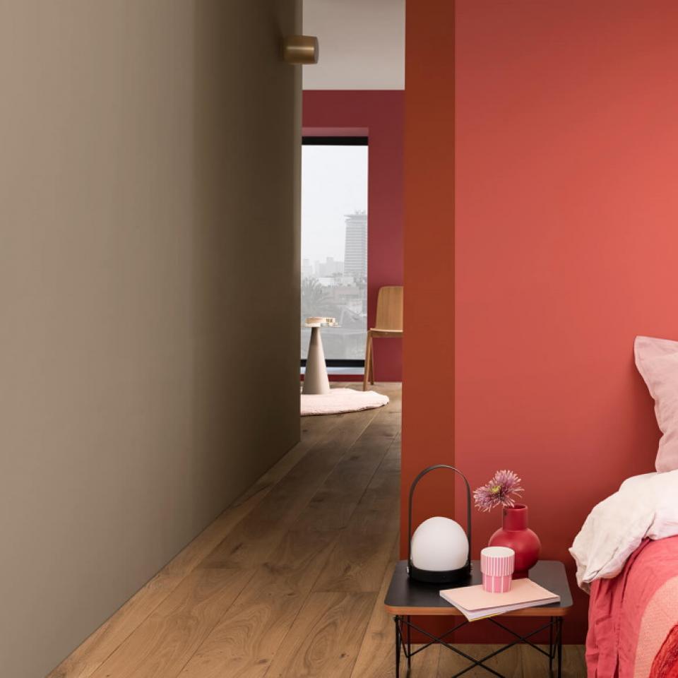 slaapkamer roede muur
